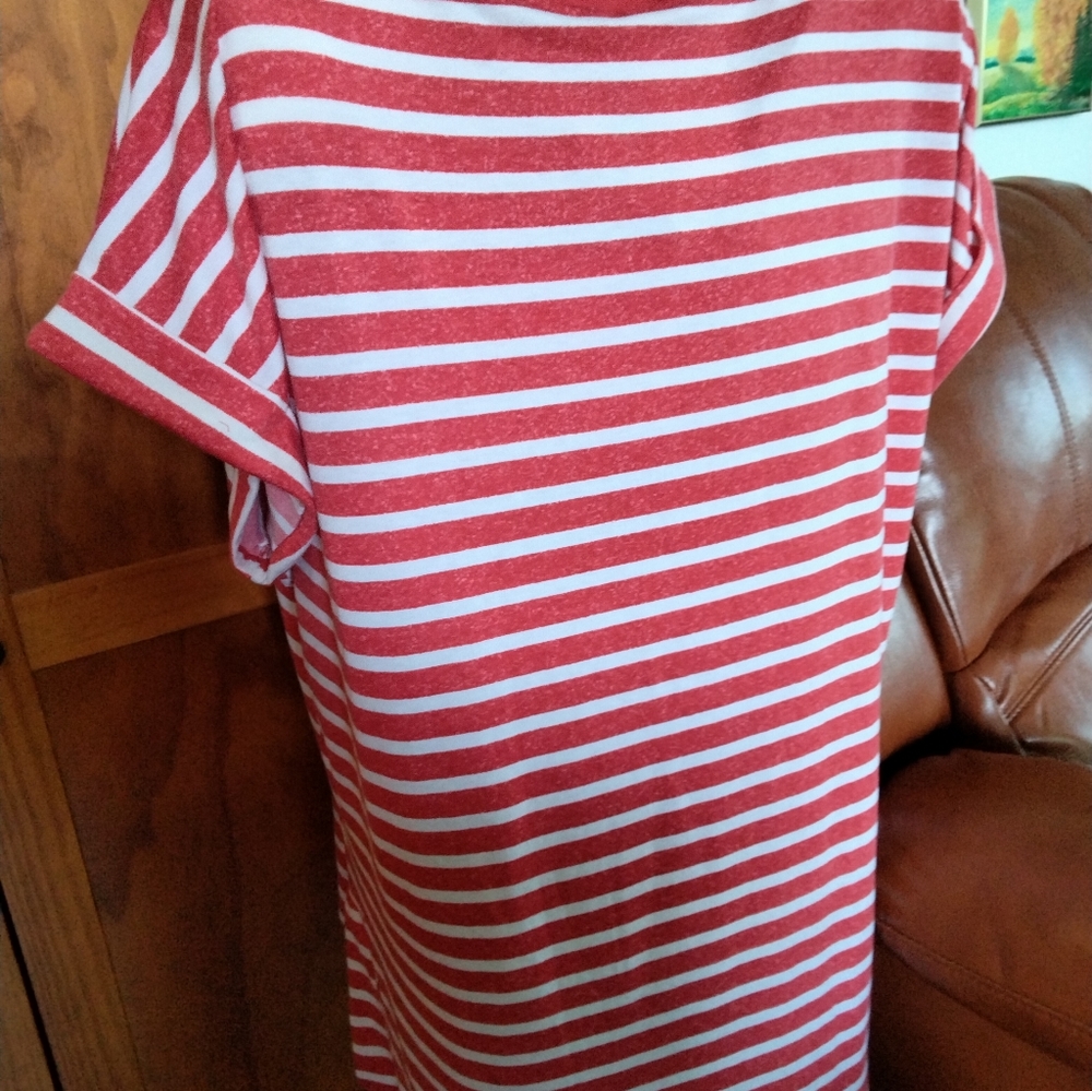 LuLaRoe Top 'Leah'